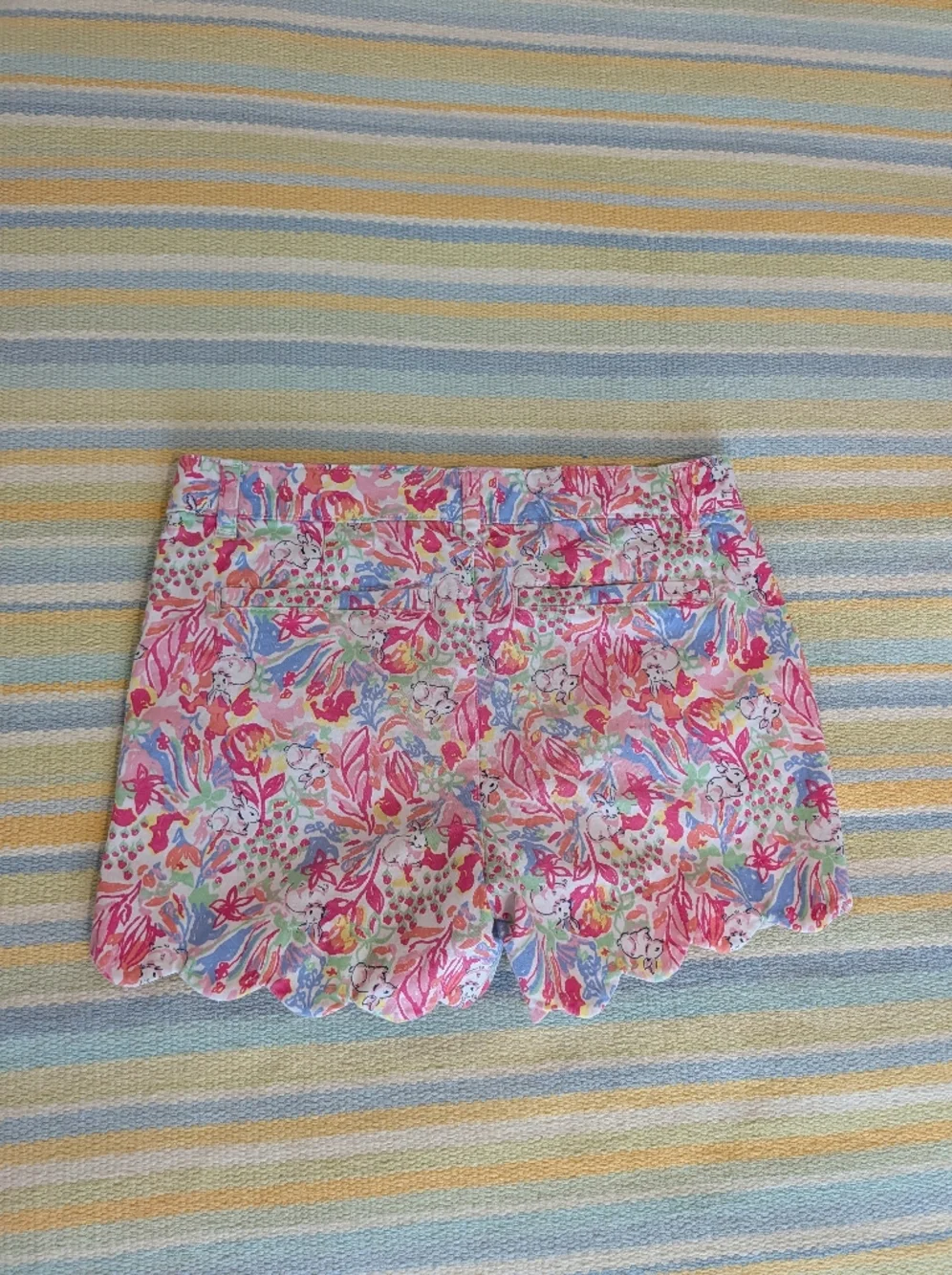 🛍️ BUNDLE ONLY • Crown & Ivy Scalloped Rabbit Print Shorts Size 10